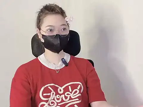 hunhun122 online show from April 19, 2026, 5:01 pm