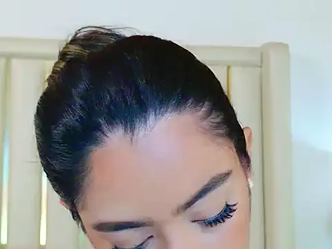 AnnieDesire online show from April 15, 2026, 3:30 pm