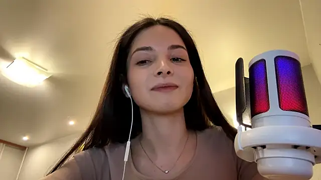 Mikytiki online show from March 13, 2026, 6:36 pm