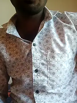 Snapshot of Telugucouple1431 chatting on March 29, 2026, 4:34 am Telugucouple1431 online show from March 29, 2026, 4:34 am