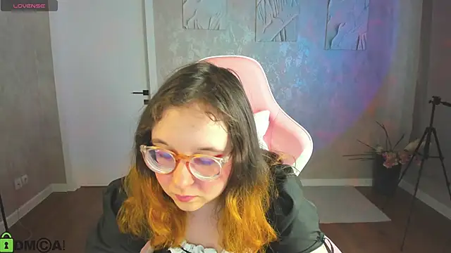Aleks-caster online show from April 8, 2026, 9:31 am