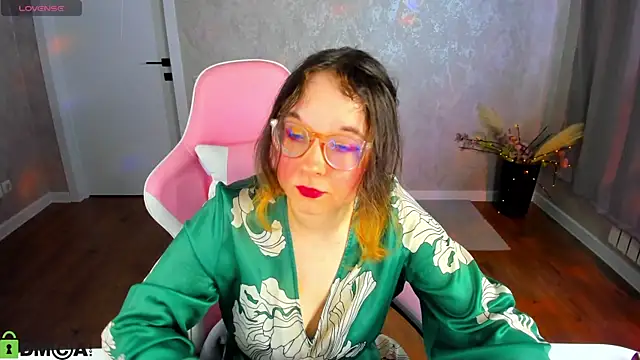 Aleks-caster online show from May 7, 2026, 1:11 am