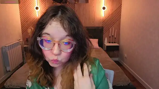 Aleks-caster online show from May 9, 2026, 1:22 am