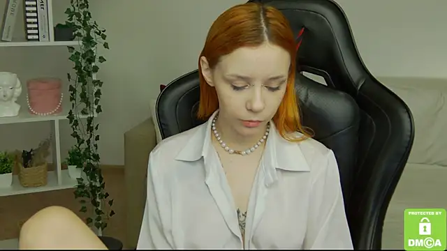 Snapshot of Rachel_lips chatting on June 12, 2026, 8:02 am Rachel lips online show from June 12, 2026, 8:02 am