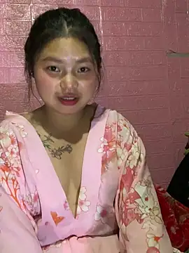 Snapshot of Motminhthoi chatting on April 6, 2026, 2:51 pm Motminhthoi online show from April 6, 2026, 2:51 pm
