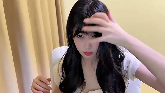 xiaooyee online show from April 15, 2026, 8:43 am