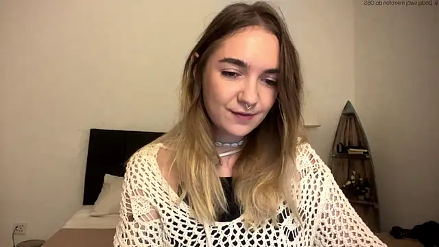 RoxyWet online show from April 26, 2026, 1:42 pm