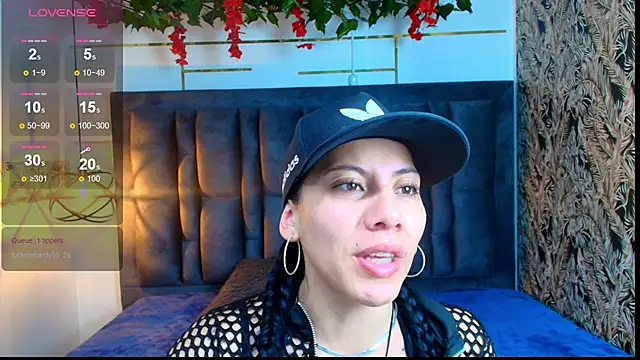 Snapshot of Abril_Fox__ chatting on June 15, 2026, 8:22 pm Abril Fox online show from June 15, 2026, 8:22 pm