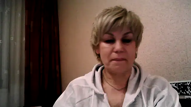 Snapshot of TatkaYang chatting on April 26, 2026, 7:22 pm TatkaYang online show from April 26, 2026, 7:22 pm