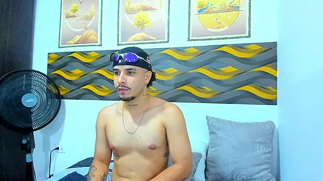 Leon Hotx online show from March 28, 2026, 6:51 pm