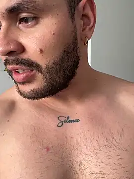 Axel Dominus online show from April 1, 2026, 7:11 pm