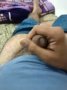 desilund0230 online show from March 11, 2026, 5:52 pm