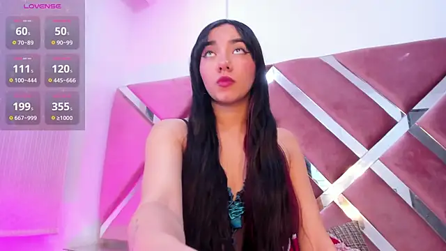 Snapshot of Zoe_Evaanss_ chatting on June 10, 2026, 7:46 pm Zoe Evaanss online show from June 10, 2026, 7:46 pm