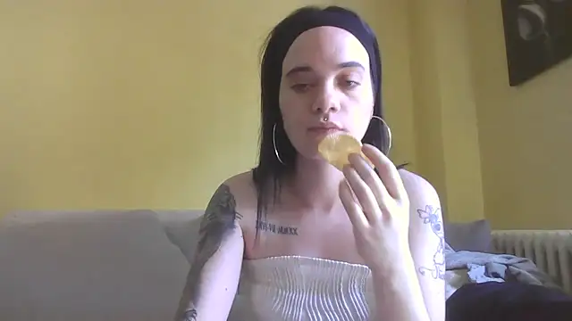 Snapshot of anastasia-evans chatting on April 22, 2026, 12:28 pm anastasia-evans online show from April 22, 2026, 12:28 pm