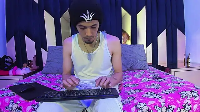 Snapshot of KikyoAndDrey chatting on April 30, 2026, 3:29 pm KikyoAndDrey online show from April 30, 2026, 3:29 pm