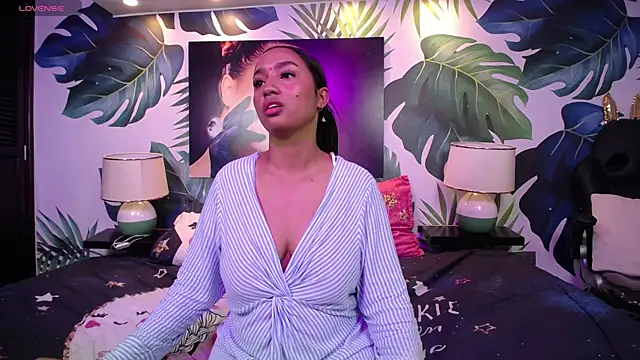 shakti moumita online show from May 4, 2026, 7:43 pm