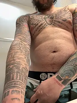 bigpappiii09 online show from March 23, 2026, 11:20 pm