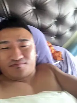 Cunzhangshibage02 online show from April 19, 2026, 12:22 am