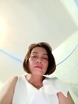 Lyly22x online show from March 28, 2026, 9:47 pm