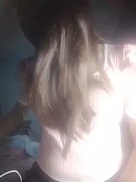 Snapshot of Tasty_Cherry chatting on June 30, 2026, 5:14 pm Tasty Cherry online show from June 30, 2026, 5:14 pm