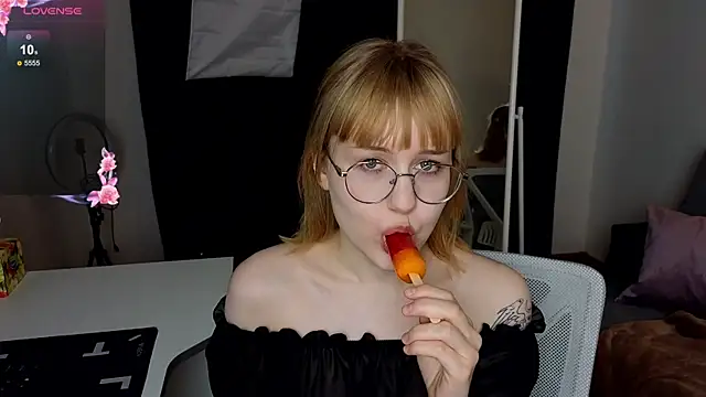 TheaQuill online show from March 30, 2026, 1:45 pm