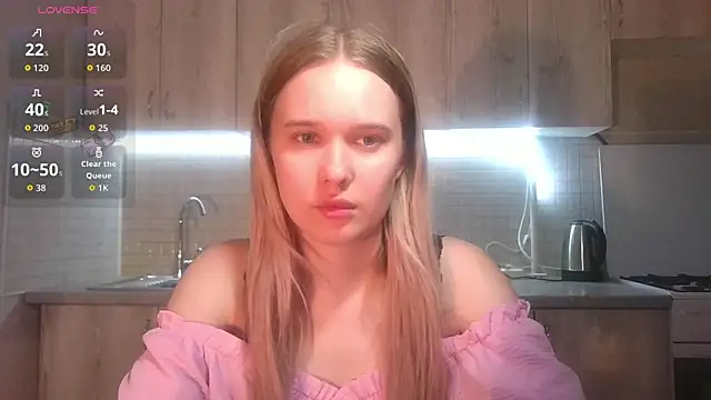 Snapshot of Alice_Pleasance chatting on June 12, 2026, 5:01 pm Alice Pleasance online show from June 12, 2026, 5:01 pm