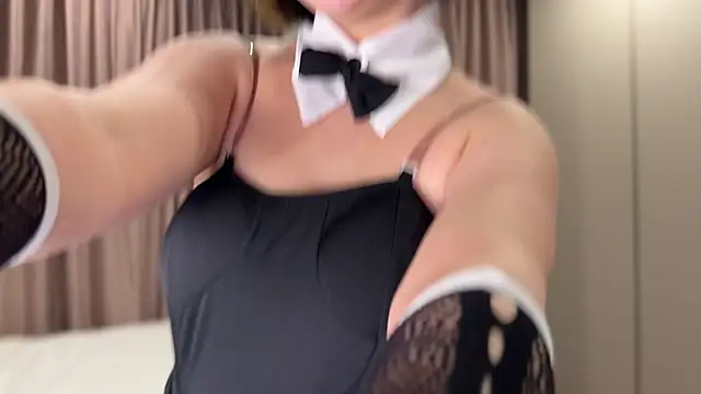 emilyy xoxo online show from March 17, 2026, 2:27 am