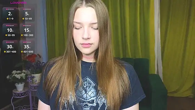 DariaAngels online show from June 19, 2026, 5:28 pm
