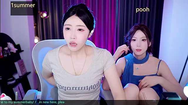 Snapshot of Summerbaby-001 chatting on August 1, 2026, 11:20 am Summerbaby-001 online show from August 1, 2026, 11:20 am