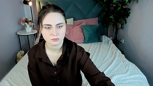 NoraLumi online show from March 15, 2026, 8:37 pm