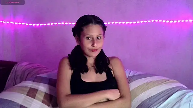 Snapshot of Zoey09 chatting on March 15, 2026, 9:21 pm Zoey09 online show from March 15, 2026, 9:21 pm