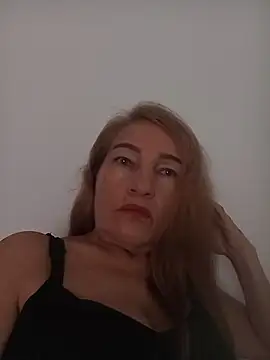 celeste blond online show from March 17, 2026, 4:54 pm