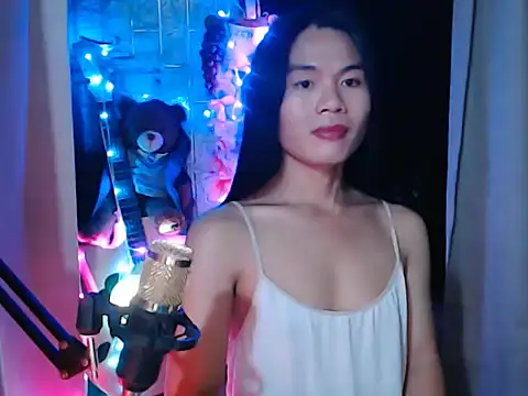 small 13 online show from March 19, 2026, 2:32 pm