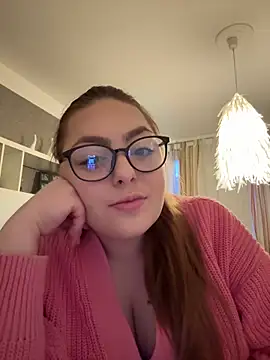 AureliaRosee online show from March 18, 2026, 5:38 pm