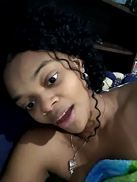 Snapshot of marialuiza2027 chatting on April 13, 2026, 11:59 am marialuiza2027 online show from April 13, 2026, 11:59 am