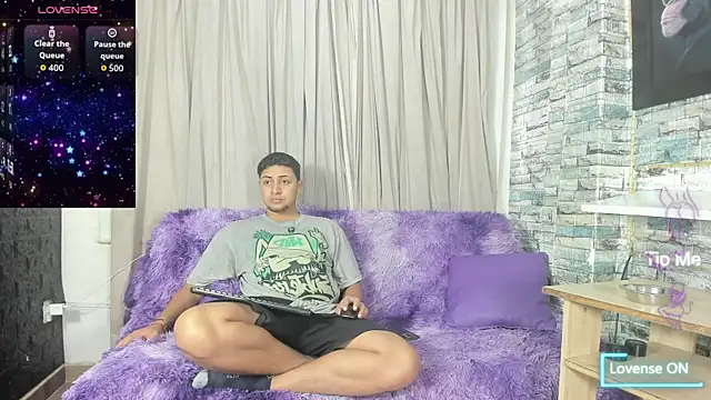 NoahAndBunny online show from July 15, 2026, 11:48 am