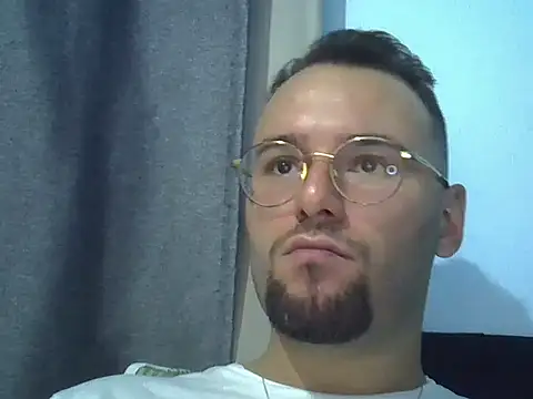 piazaocwb23 online show from April 1, 2026, 8:28 pm