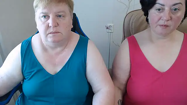 Snapshot of Lindy-Jeanie chatting on June 19, 2026, 2:21 pm Lindy-Jeanie online show from June 19, 2026, 2:21 pm