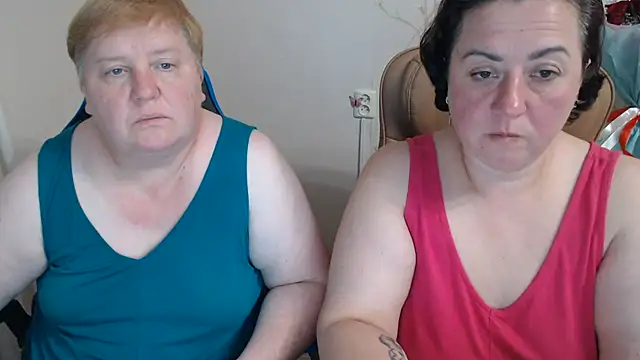 Snapshot of Lindy-Jeanie chatting on July 21, 2026, 7:27 pm Lindy-Jeanie online show from July 21, 2026, 7:27 pm