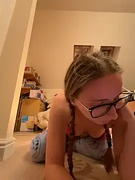 SophMaeexo online show from March 18, 2026, 11:41 pm