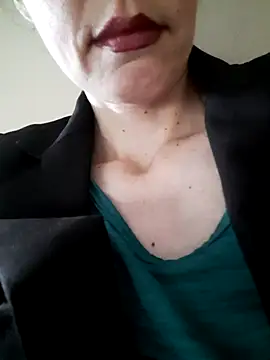 pimentinha02 online show from April 24, 2026, 1:13 pm