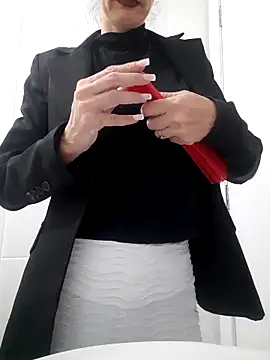 pimentinha02 online show from May 1, 2026, 2:05 am