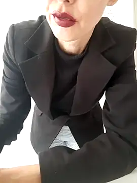 pimentinha02 online show from May 6, 2026, 1:49 pm