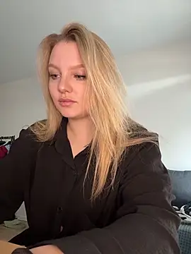 bettyloveu online show from March 31, 2026, 11:10 am