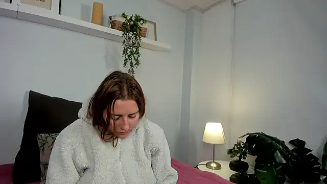 cuttie blondie online show from March 19, 2026, 11:03 am