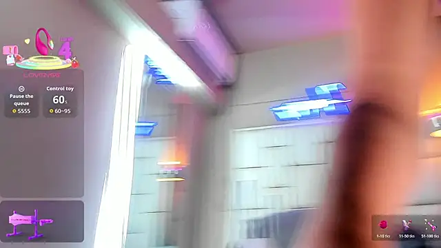 MiaCamille  online show from April 21, 2026, 7:28 pm