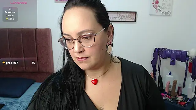Veroniicabbw  online show from April 27, 2026, 1:09 pm
