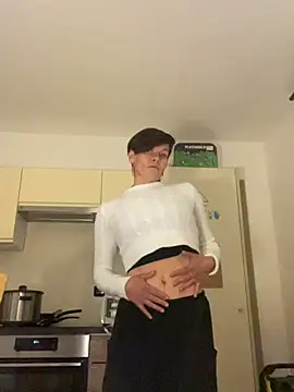 DtPORNBITCH online show from May 21, 2026, 1:01 am