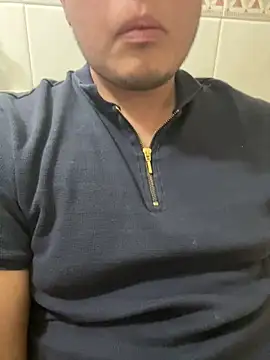 Snapshot of DanielZz69 chatting on March 23, 2026, 1:53 am DanielZz69 online show from March 23, 2026, 1:53 am