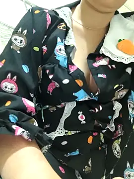 Love forever 69 online show from April 21, 2026, 10:23 pm